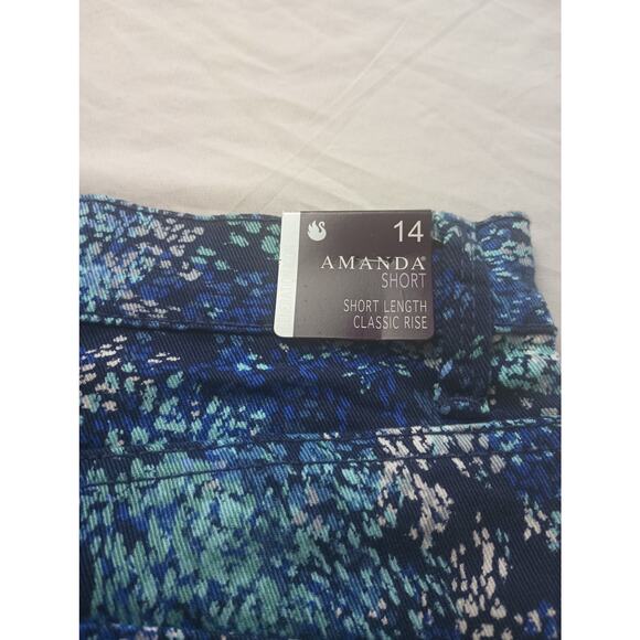 Gloria Vanderbilt Ladies Amanda Short Classic Five Pocket Style NWT Size 14 - Picture 7 of 7